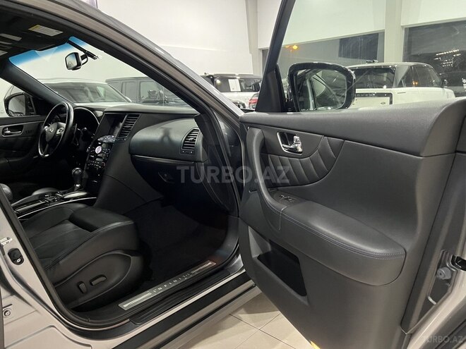 Infiniti  2019, 37,000 km - 3.7 l - Bakı
