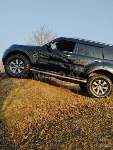 Mitsubishi Pajero 2007, 226,000 km - 3.0 l - Zaqatala