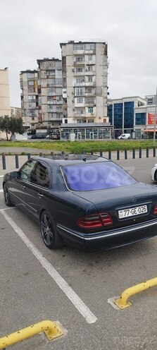 Mercedes E 220 d 2001, 448,500 km - 2.2 l - Bakı