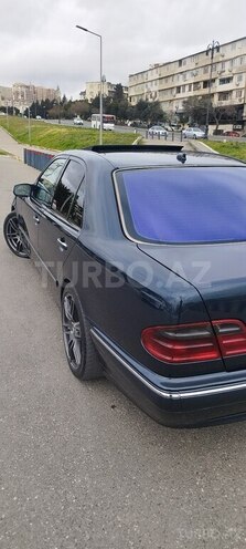 Mercedes E 220 d 2001, 448,500 km - 2.2 l - Bakı