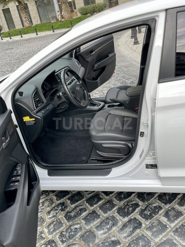 Hyundai Avante 2016, 126,000 km - 1.6 l - Bakı