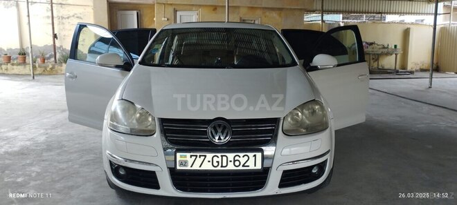 Volkswagen Jetta 2010, 412,747 km - 1.6 l - Saatlı