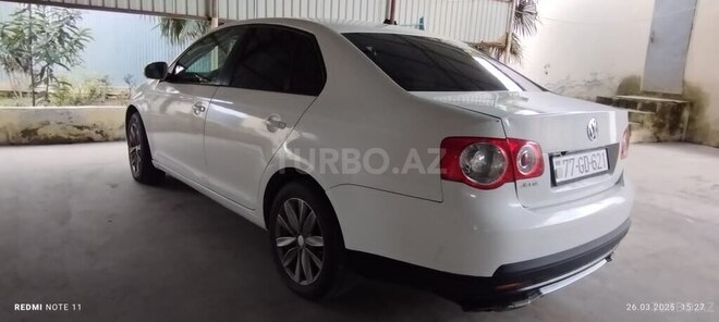 Volkswagen Jetta 2010, 412,747 km - 1.6 l - Saatlı