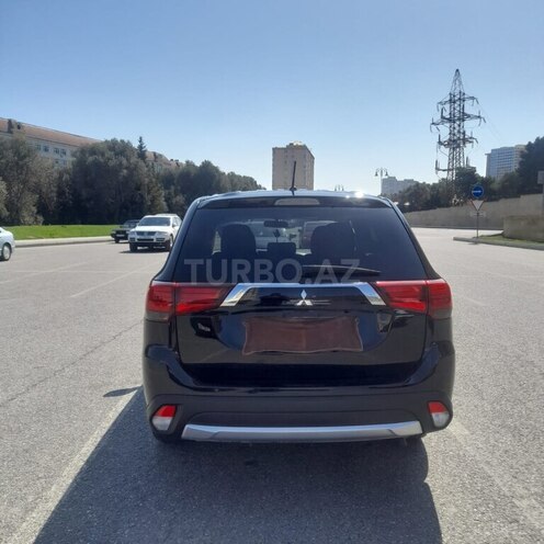 Mitsubishi Outlander 2015, 65,000 km - 2.4 л - Bakı