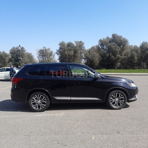 Mitsubishi Outlander 2015, 65,000 km - 2.4 л - Bakı