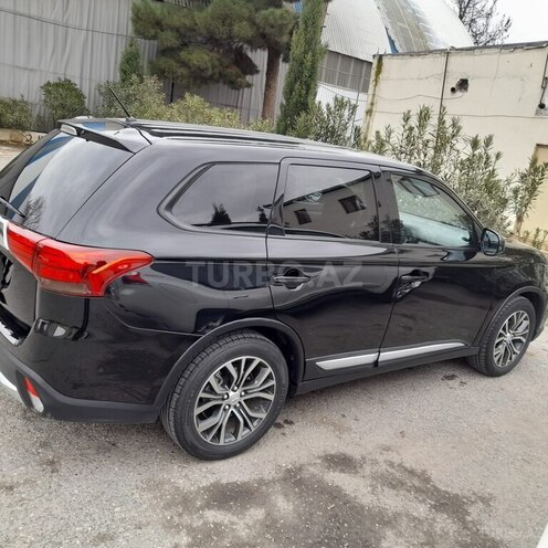 Mitsubishi Outlander 2015, 65,000 km - 2.4 л - Bakı