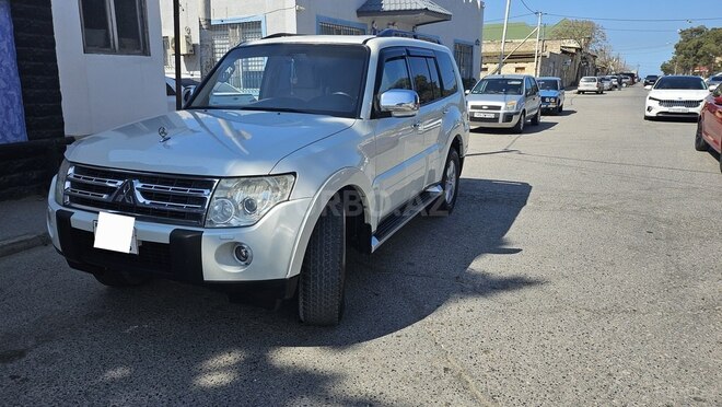 Mitsubishi Pajero 2008, 255,000 km - 3.0 л - Bakı