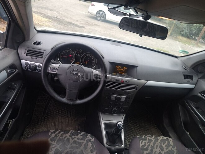 Opel Astra 2005, 375,000 km - 1.4 l - Gəncə