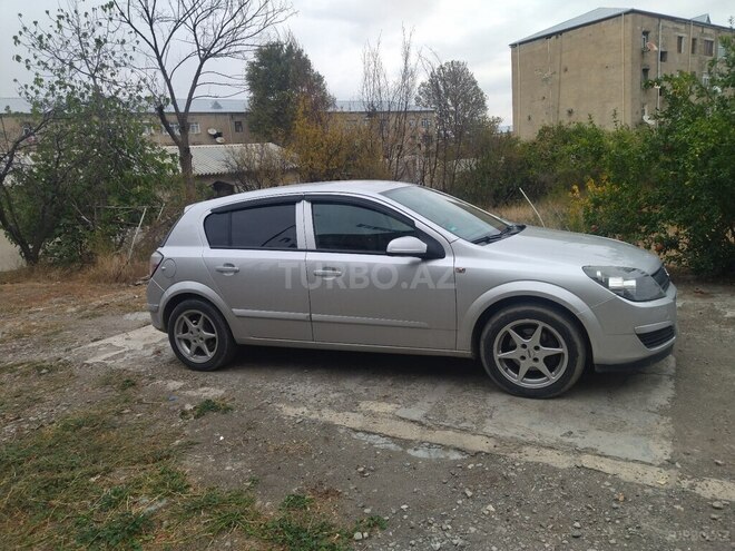 Opel Astra 2005, 375,000 km - 1.4 l - Gəncə