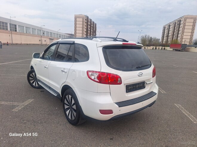 Hyundai Santa Fe-8