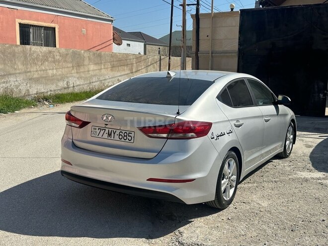 Hyundai Elantra 2016, 265,000 km - 2.0 л - Bakı