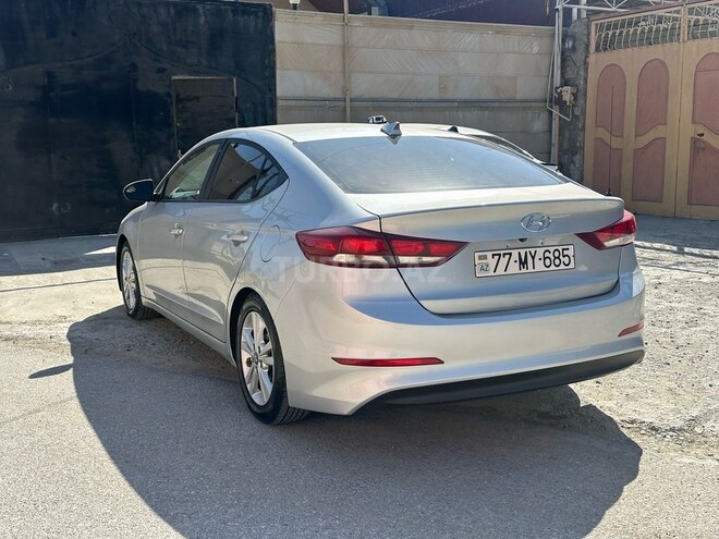 Hyundai Elantra 2016, 265,000 km - 2.0 л - Bakı