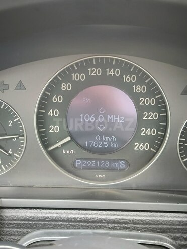 Mercedes E 320 2002, 292,000 km - 3.2 l - Bakı