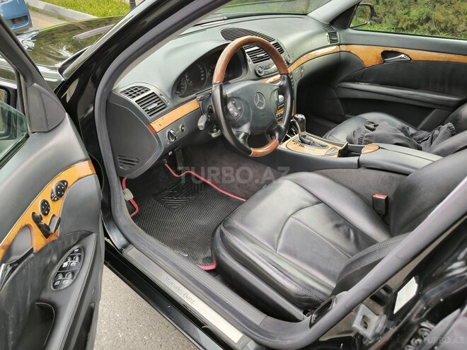 Mercedes E 320 2002, 292,000 km - 3.2 l - Bakı