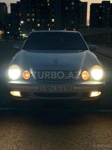 Mercedes E 240 2000, 378,000 km - 2.6 l - Bakı