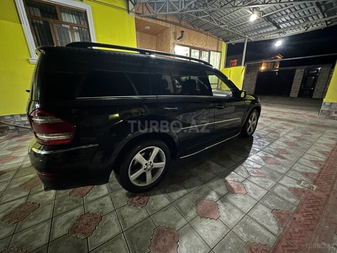 Mercedes GL 550 2008, 209,000 km - 5.5 l - Neftçala
