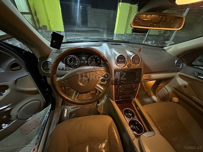 Mercedes GL 550 2008, 209,000 km - 5.5 l - Neftçala