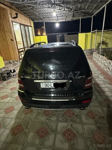 Mercedes GL 550 2008, 209,000 km - 5.5 l - Neftçala