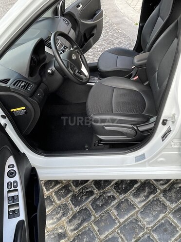 Hyundai Accent 2015, 67,739 km - 1.4 l - Bakı