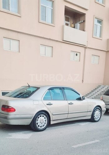 Mercedes E 240 1999, 350,000 km - 2.4 l - Bakı