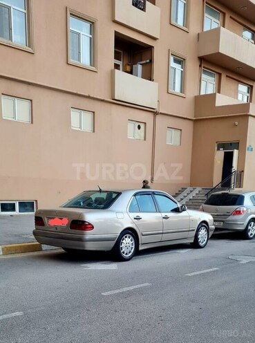 Mercedes E 240 1999, 350,000 km - 2.4 l - Bakı