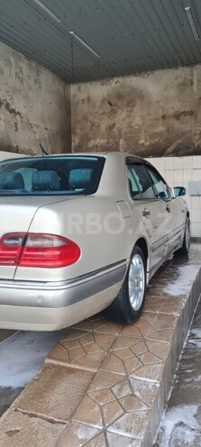 Mercedes E 240 1999, 350,000 km - 2.4 l - Bakı