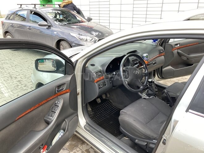 Toyota Avensis 2006, 263,000 km - 2.2 л - Bakı