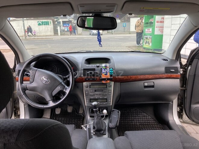 Toyota Avensis 2006, 263,000 km - 2.2 л - Bakı