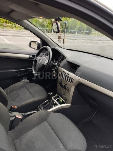 Opel Astra 2007, 294,000 km - 1.4 л - Şəki