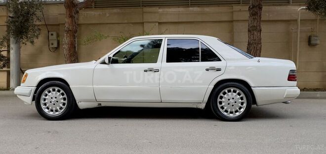 Mercedes E 220 1993, 459,876 km - 2.2 l - Bakı