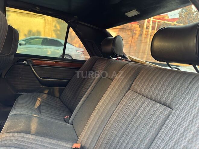 Mercedes E 220 1993, 459,876 km - 2.2 l - Bakı