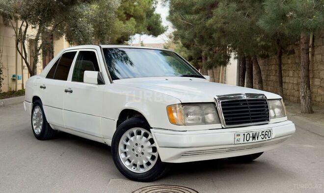 Mercedes E 220 1993, 459,876 km - 2.2 l - Bakı