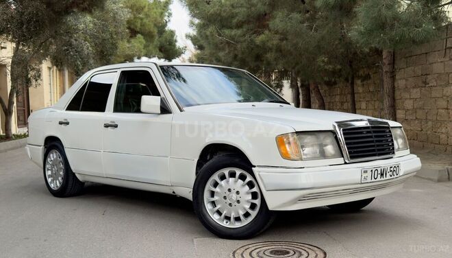 Mercedes E 220 1993, 459,876 km - 2.2 l - Bakı