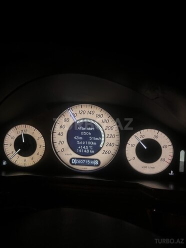 Mercedes E 320 2004, 260,000 km - 3.2 l - Bakı
