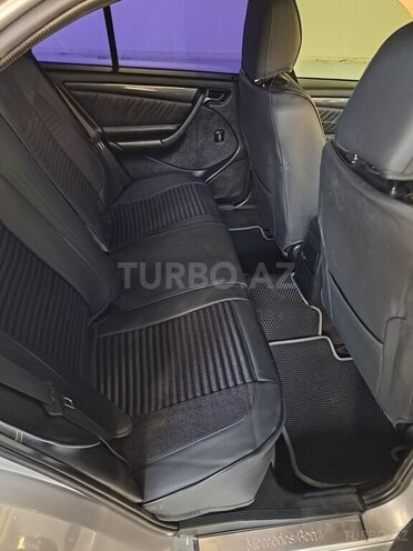 Mercedes C 230 2000, 274,000 km - 2.3 l - Saatlı
