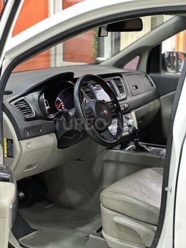 Kia Carnival 2015, 245,000 km - 2.2 l - Bakı