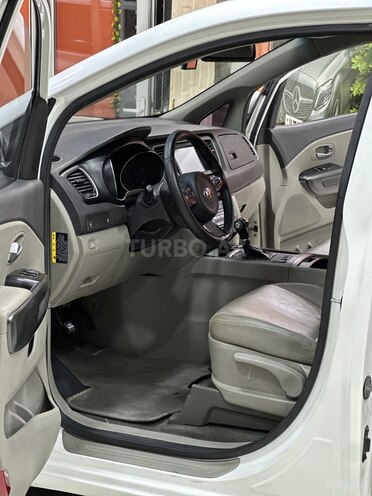 Kia Carnival 2015, 245,000 km - 2.2 l - Bakı