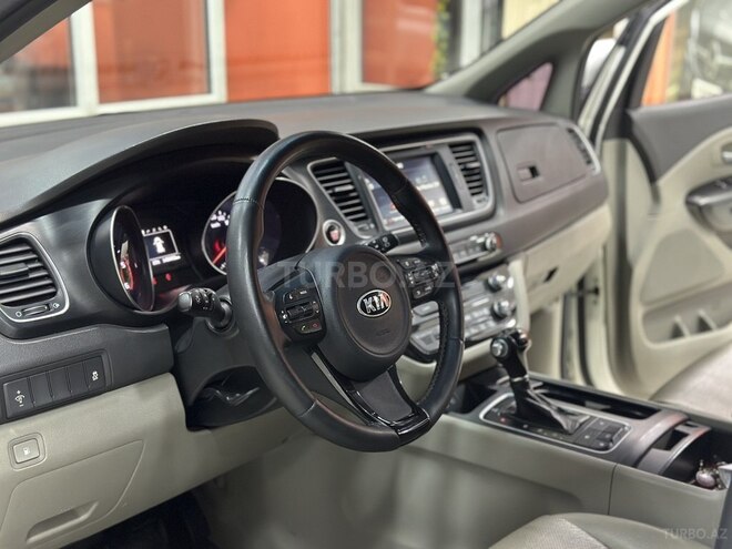 Kia Carnival 2015, 245,000 km - 2.2 l - Bakı