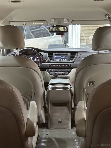 Kia Carnival 2015, 245,000 km - 2.2 l - Bakı