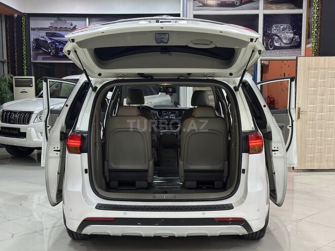 Kia Carnival 2015, 245,000 km - 2.2 l - Bakı