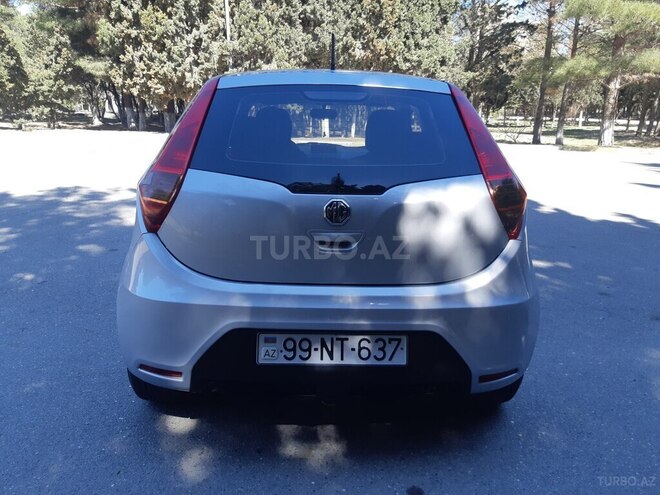 MG 3 2011, 179,800 km - 1.3 l - Sumqayıt