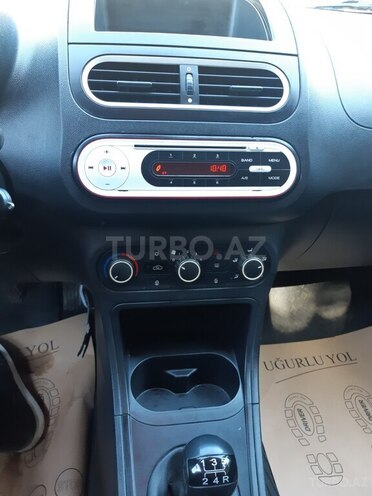 MG 3 2011, 179,800 km - 1.3 l - Sumqayıt