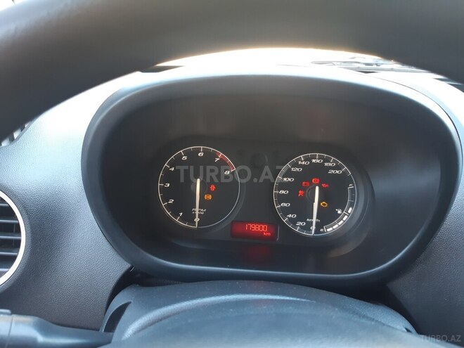MG 3 2011, 179,800 km - 1.3 l - Sumqayıt