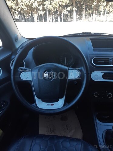 MG 3 2011, 179,800 km - 1.3 l - Sumqayıt