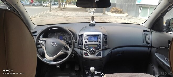 Hyundai i30 2009, 280,000 km - 1.6 л - Bakı