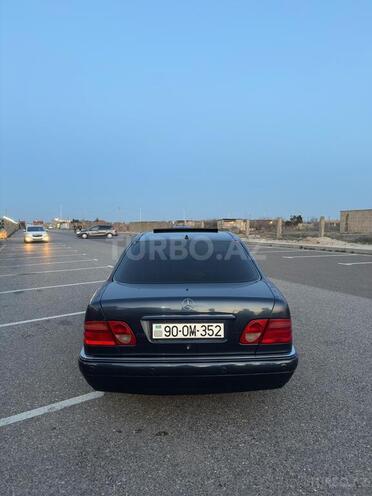 Mercedes E 200 1997, 453,000 km - 2.0 l - Bakı