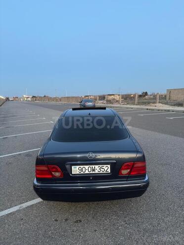 Mercedes E 200 1997, 453,000 km - 2.0 l - Bakı