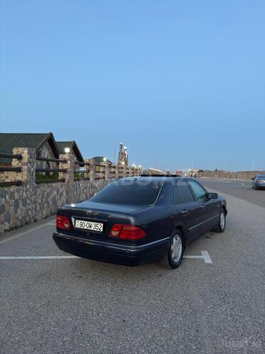 Mercedes E 200 1997, 453,000 km - 2.0 l - Bakı