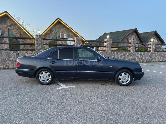 Mercedes E 200 1997, 453,000 km - 2.0 l - Bakı