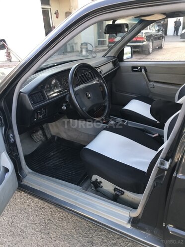 Mercedes 190 1992, 297,000 km - 2.0 l - Bakı